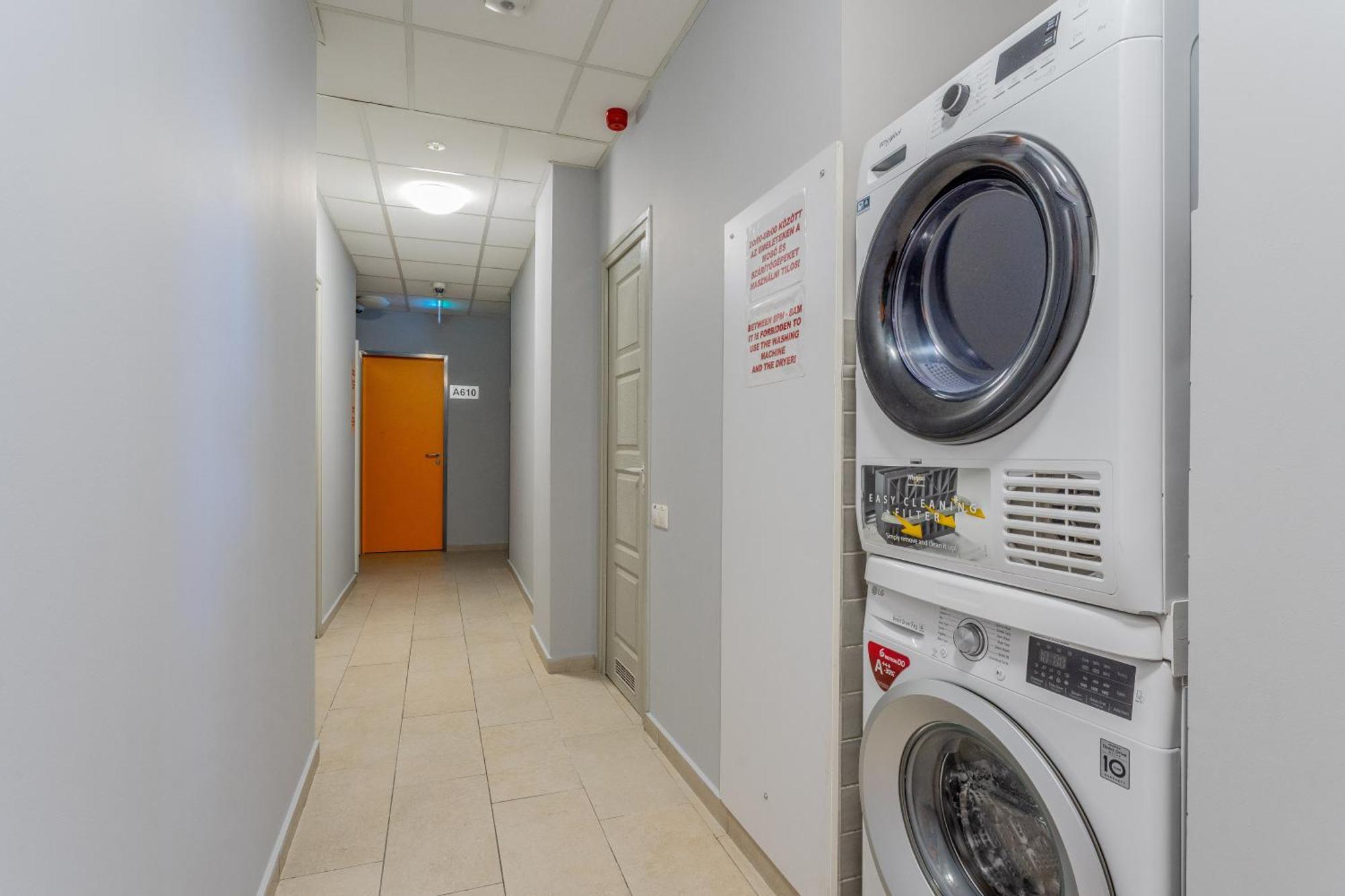Apartament Downtown House *